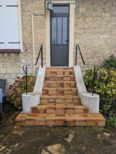 MAIN COURANTE MOULURER 1